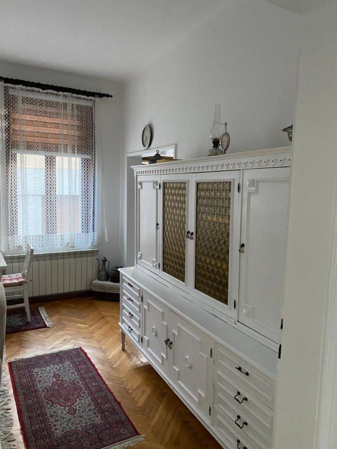 Vila Rijad SJJ Buitenkant foto