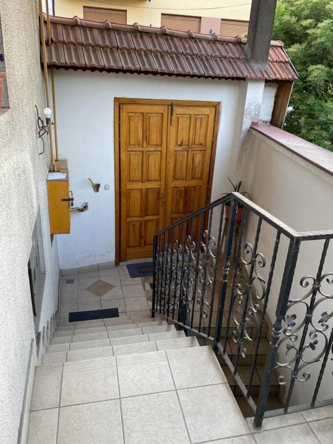 Vila Rijad SJJ Buitenkant foto